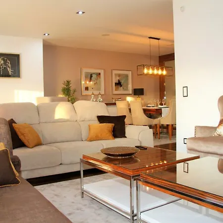 Willa West Luxury *