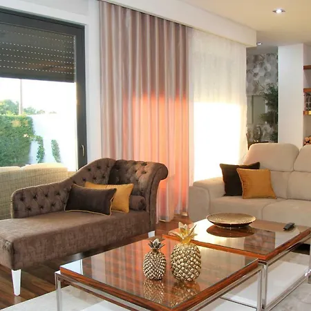 West Luxury Santa Cruz (Oeste)